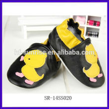 SR-14SS020 zapatos de bebé divertidos de cuero verdaderos de la manera nuevos zapatos de bebé baratos baratos de China zapatos planos del bebé